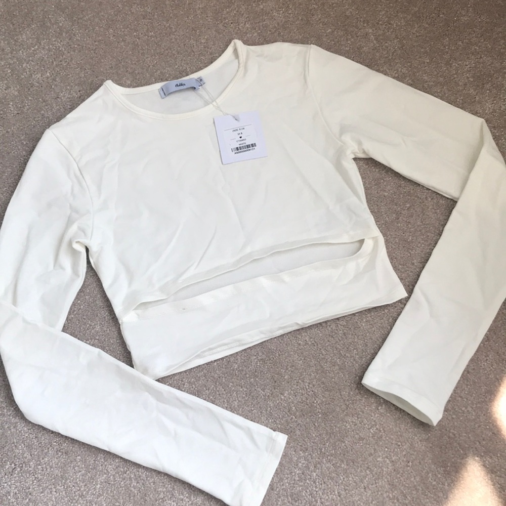 White top with cut out